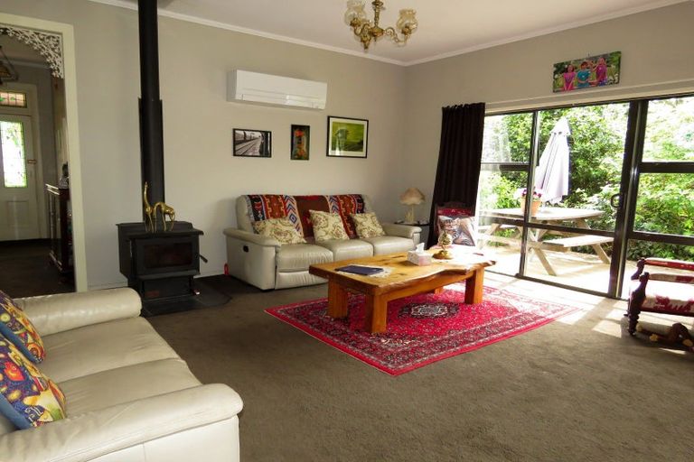 Photo of property in 83 Dick Street, Reefton, 7830