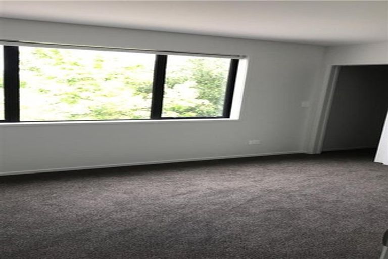 Photo of property in 135 Victoria Street, Cambridge, 3434