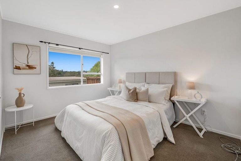 Photo of property in 1/34 Bayview Road, Bayview, Auckland, 0629