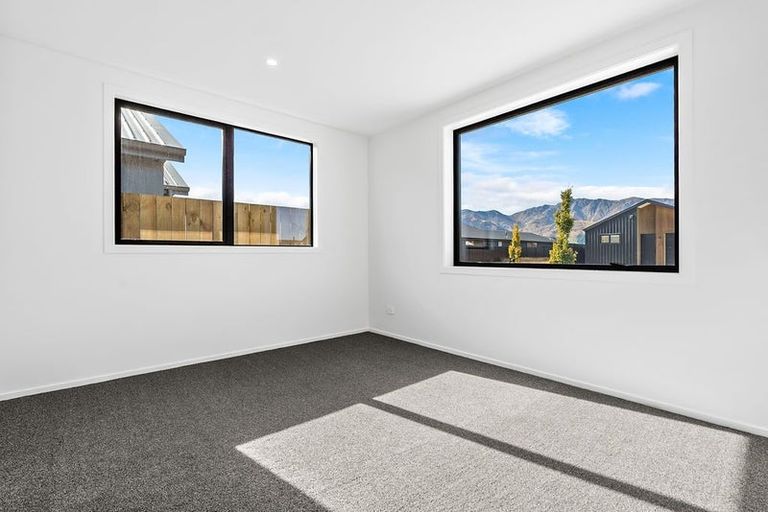 Photo of property in 36 Gillespie Street, Lake Hawea, 9382