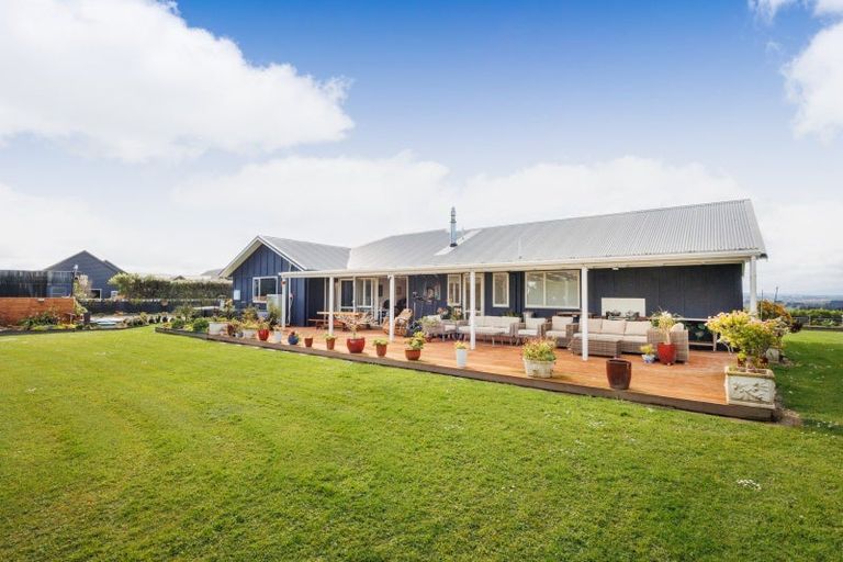 Photo of property in 37 Branksome Place, Aokautere, Palmerston North, 4471