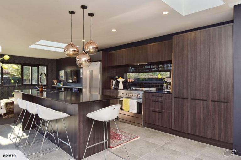 Photo of property in 15 Innes Road, St Albans, Christchurch, 8052