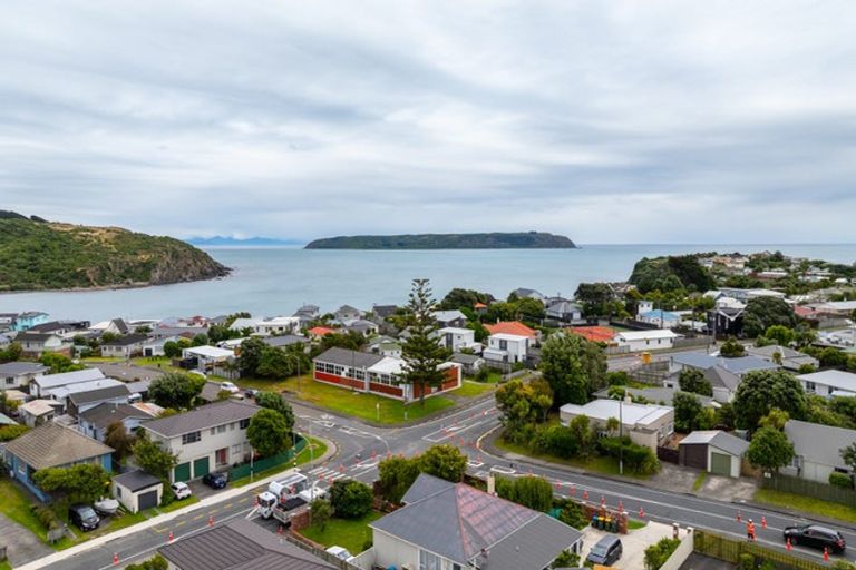 Photo of property in 4a Mana Avenue, Titahi Bay, Porirua, 5022