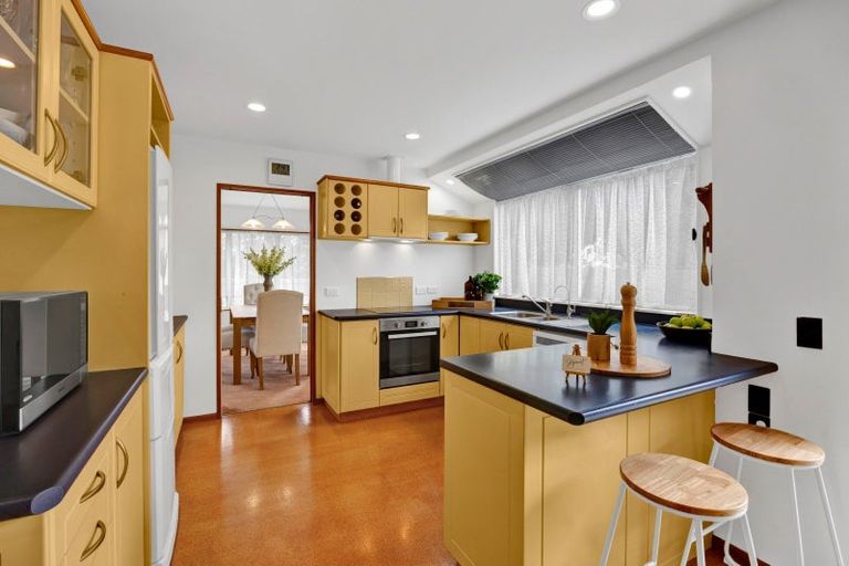 Photo of property in 25 Rimu Street, Inglewood, 4330