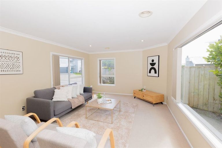 Photo of property in 43 Winsley Terrace, Churton Park, Wellington, 6037