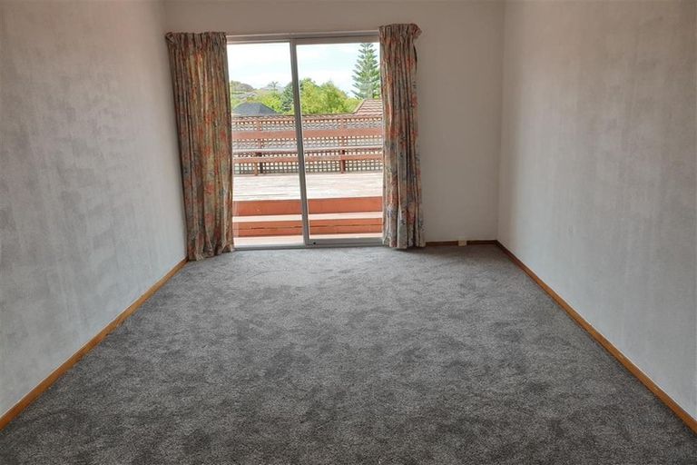 Photo of property in 88 John Downs Drive, Browns Bay, Auckland, 0630