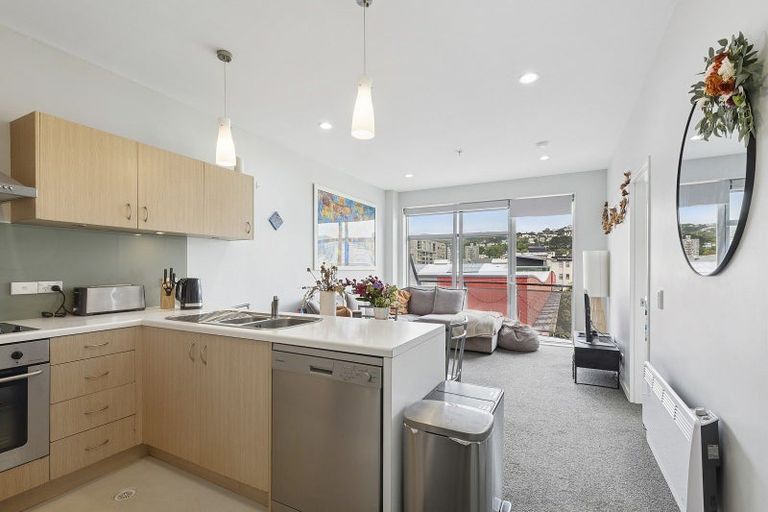 Photo of property in City Lodge, 605/115 Vivian Street, Te Aro, Wellington, 6011