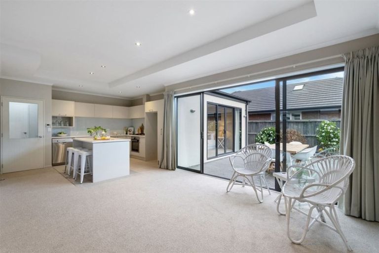 Photo of property in 2 Rindle Lane, Northwood, Christchurch, 8051