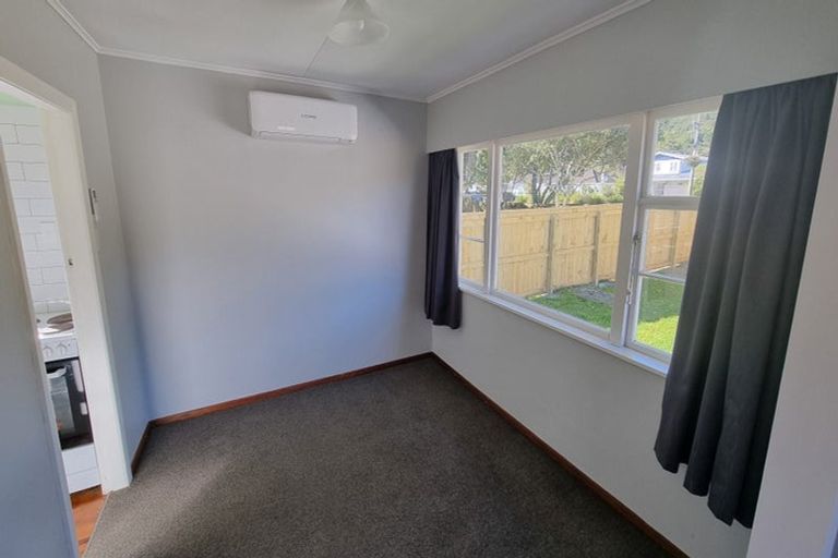 Photo of property in 34 Wainuiomata Road, Wainuiomata, Lower Hutt, 5014