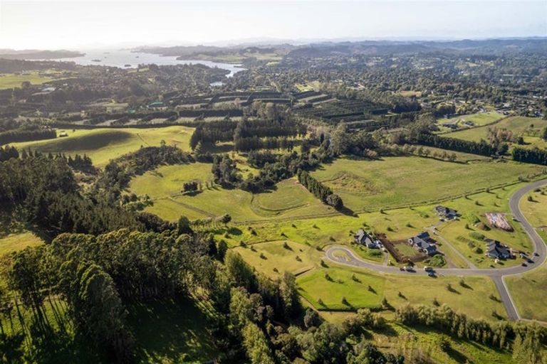 Photo of property in 14 Lone Gum Lane, Kerikeri, 0230