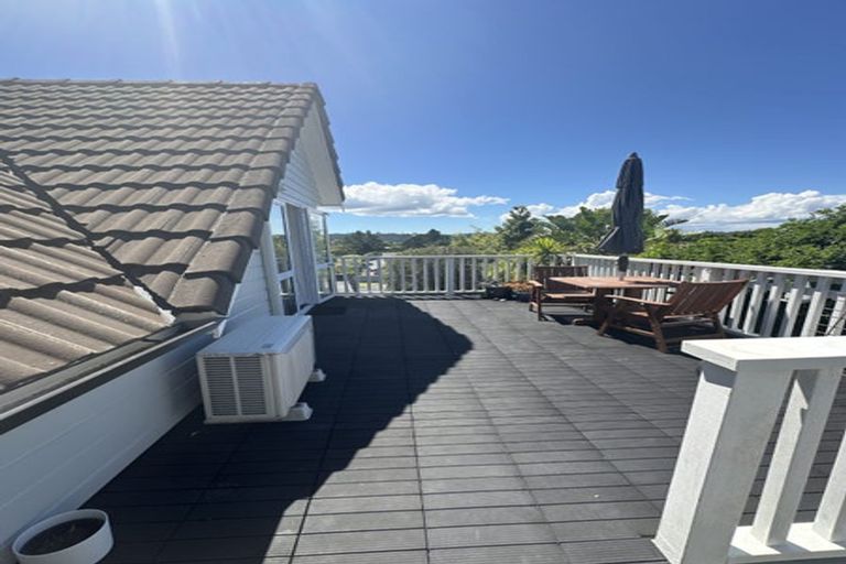 Photo of property in 13 Pounamu Avenue, Greenhithe, Auckland, 0632