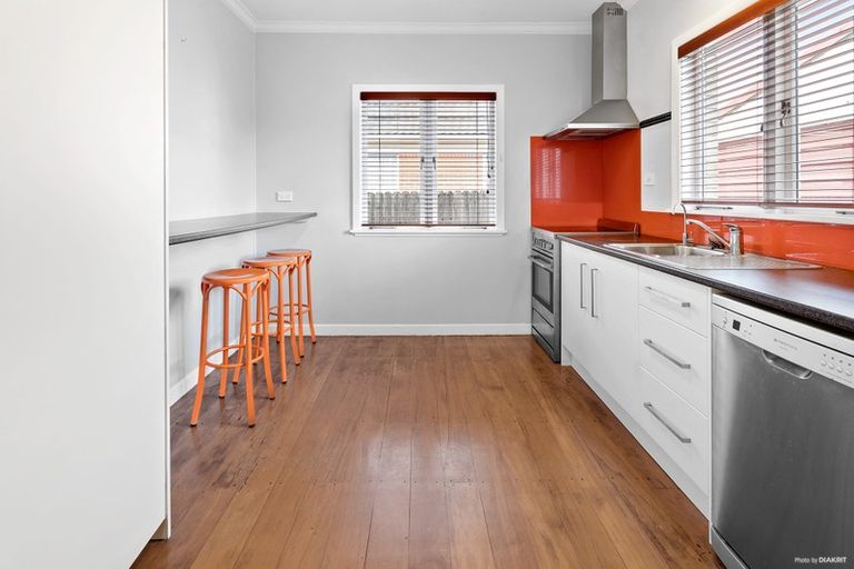 Photo of property in 80 Helvetia Road, Pukekohe, 2120