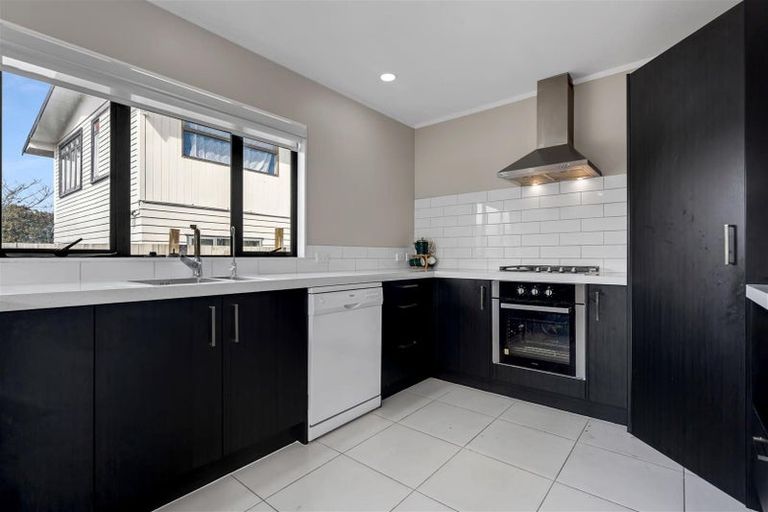 Photo of property in 58a Tironui Road, Takanini, 2112