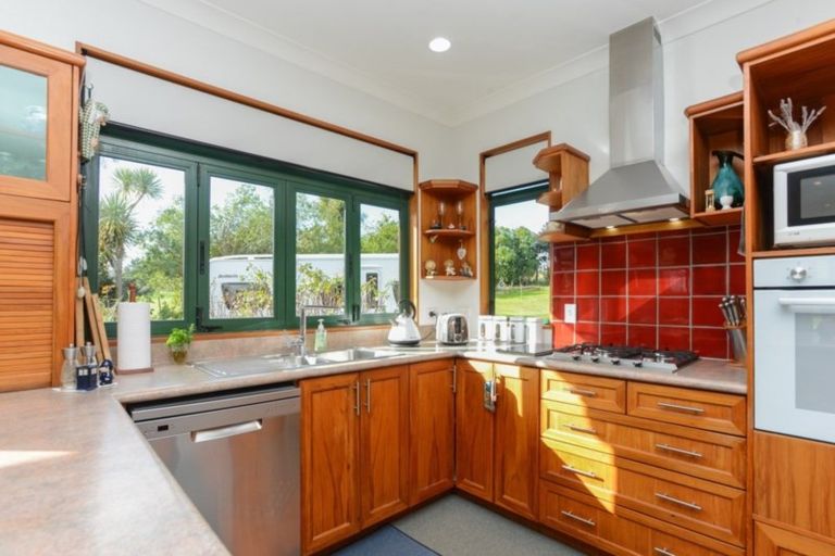 Photo of property in 400 Porangahau Road, Waipukurau, 4282