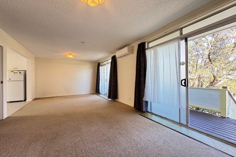 Photo of property in 3/7 Rangitane Street, Maupuia, Wellington, 6022