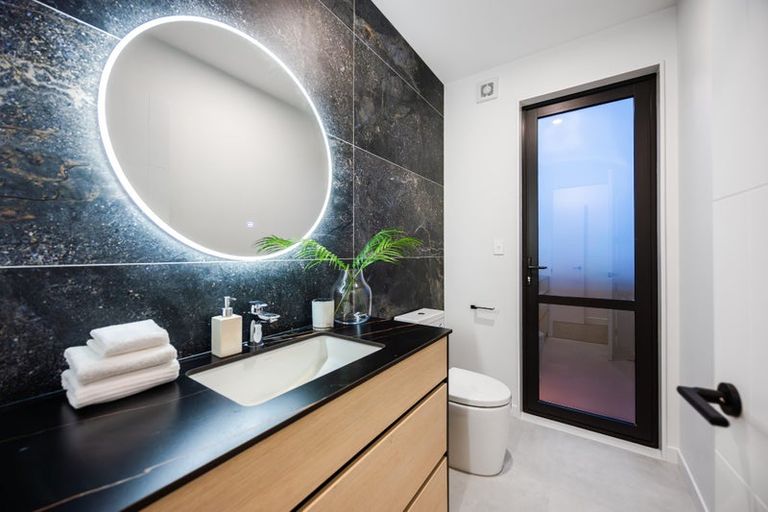 Photo of property in 7 Pakirikiri Street, Long Bay, 0630