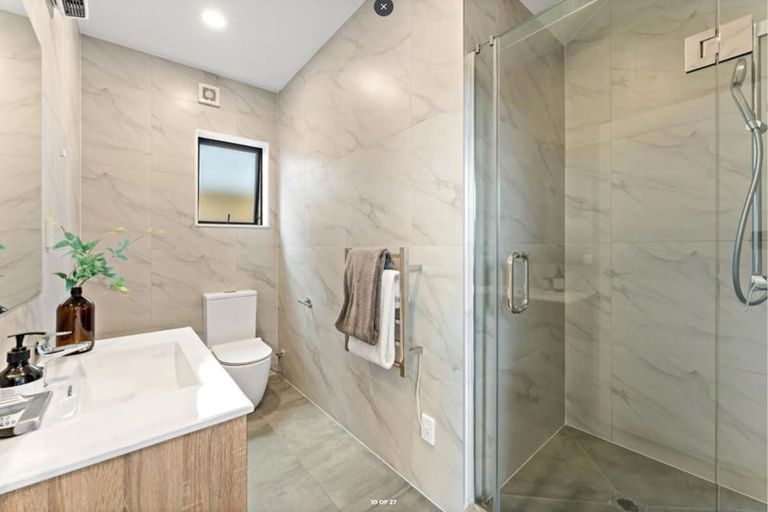 Photo of property in 24d Poinsettia Place, Henderson, Auckland, 0610