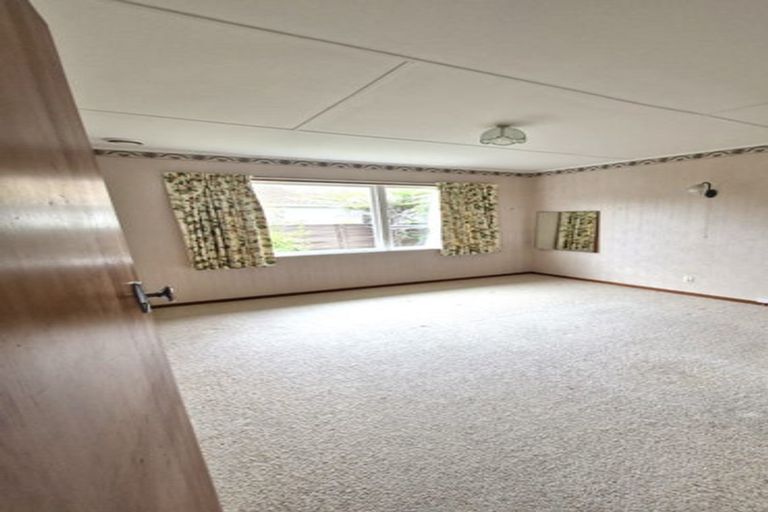 Photo of property in 15 Cook Street, Karori, Wellington, 6012