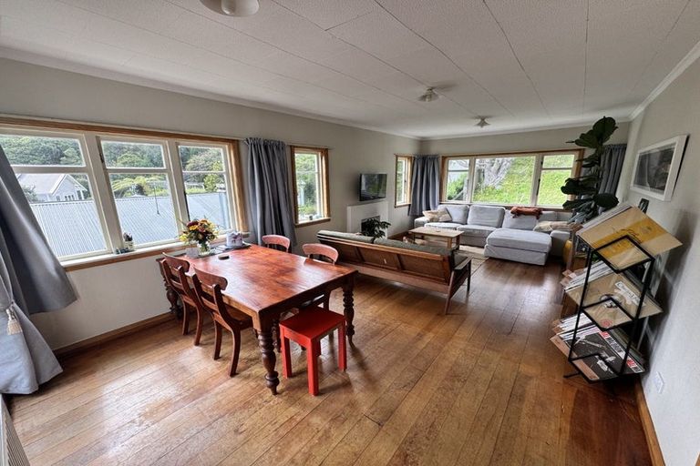 Photo of property in 111 Nevay Road, Miramar, Wellington, 6022