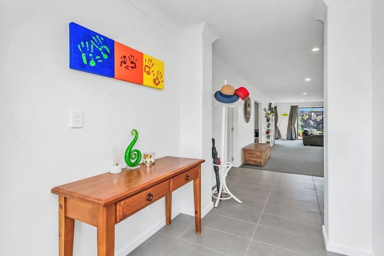 Photo of property in 24c Jozecom Place, Rolleston, 7614