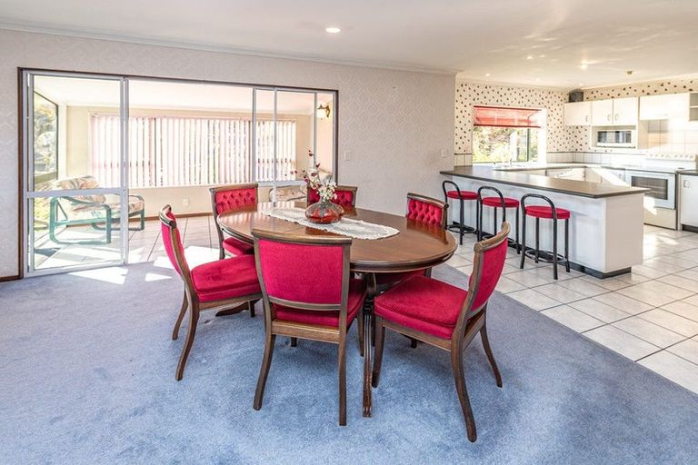 Photo of property in 3 Georgetti Road, Bastia Hill, Whanganui, 4500