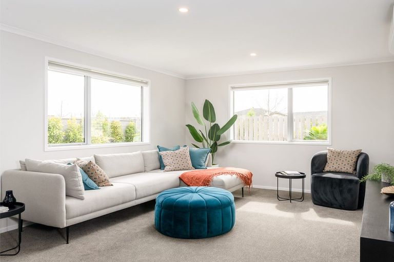 Photo of property in 41 Pyle Road West, One Tree Point, 0118