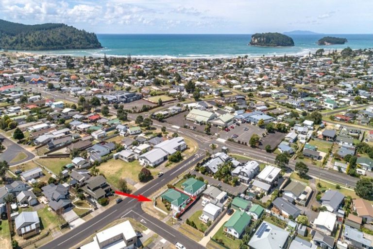 Photo of property in 200 Mayfair Avenue, Whangamata, 3620