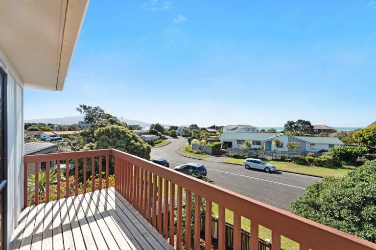 Photo of property in 254 Manly Street, Paraparaumu Beach, Paraparaumu, 5032