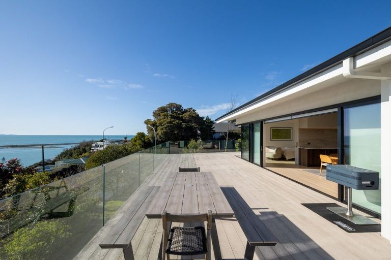 Photo of property in 82 Princes Drive, Britannia Heights, Nelson, 7010