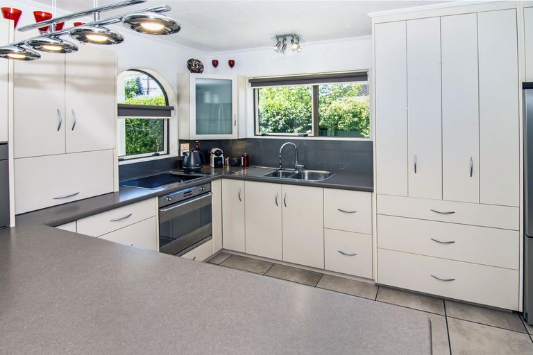 Photo of property in 15 Chamberlain Road, Masterton, 5810