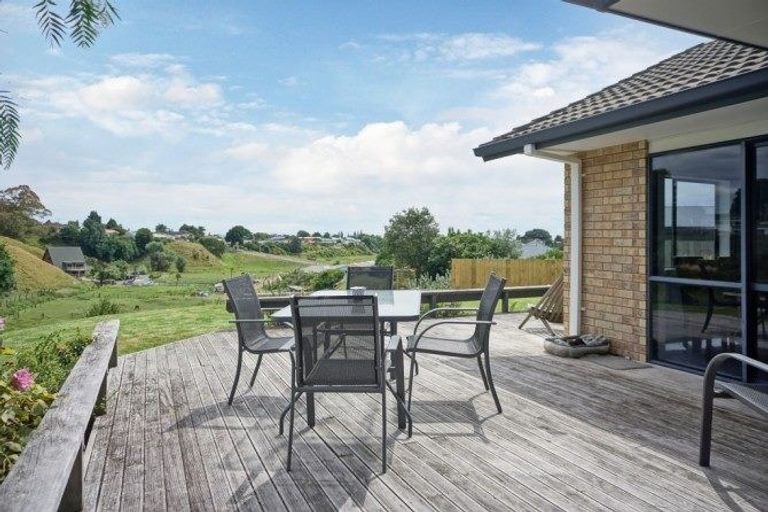 Photo of property in 12 Kiri Place, Te Puke, 3119