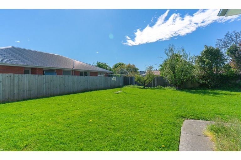 Photo of property in 106 Rattray Street, Riccarton, Christchurch, 8041