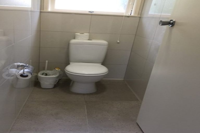 Photo of property in 38 Marlborough Avenue, Glenfield, Auckland, 0629