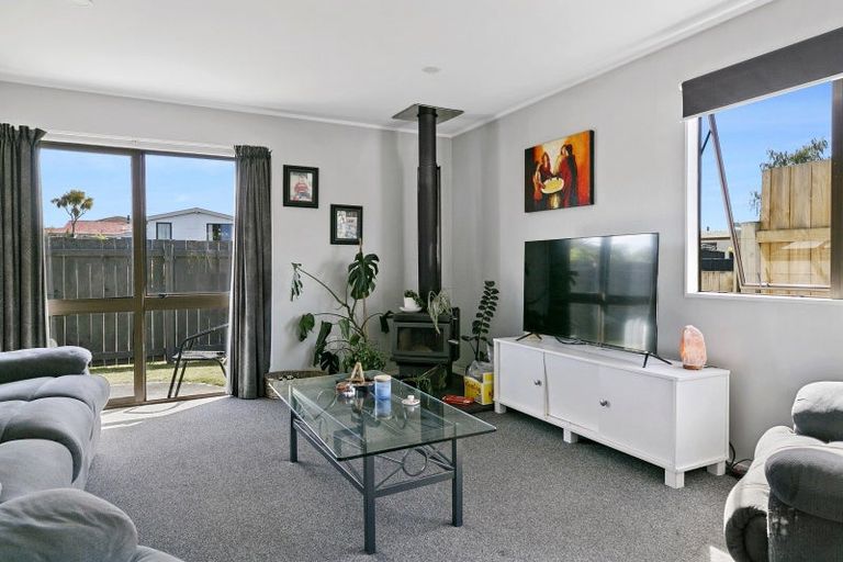 Photo of property in 2/23 Newberry Place, Richmond Heights, Taupo, 3330