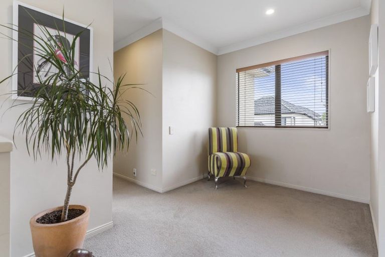Photo of property in 4 Rialto Court, East Tamaki Heights, Auckland, 2016