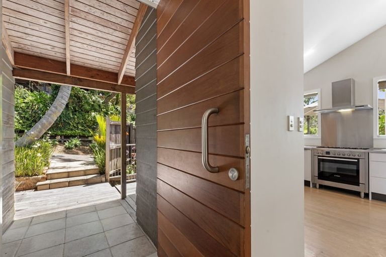 Photo of property in 95b Hinemoa Street, Birkenhead, Auckland, 0626
