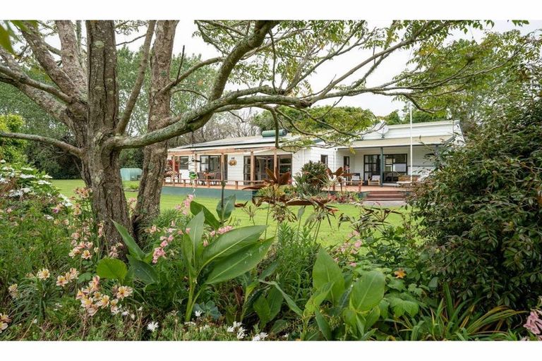 Photo of property in 64 Mangakaretu Road, Waipapa, Kerikeri, 0295