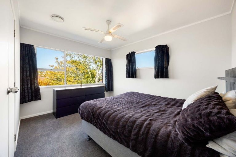Photo of property in 5 Lorraine Place, Glenview, Hamilton, 3206