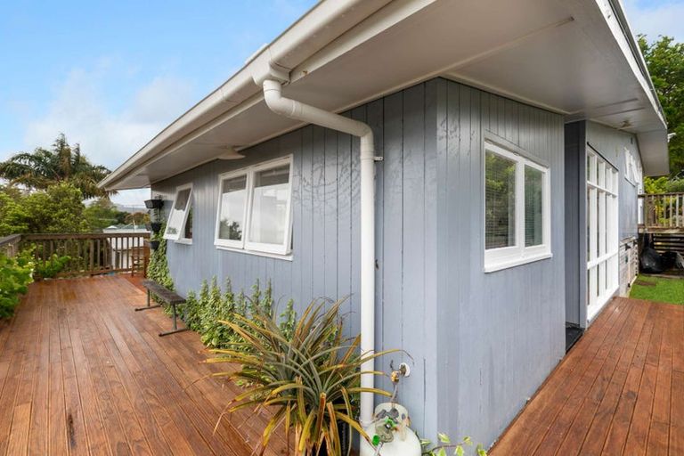 Photo of property in 19 Rautawhiri Road, Helensville, 0800