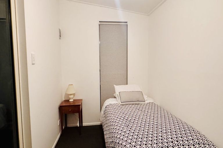 Photo of property in 11a Kitchener Square, Highfield, Timaru, 7910