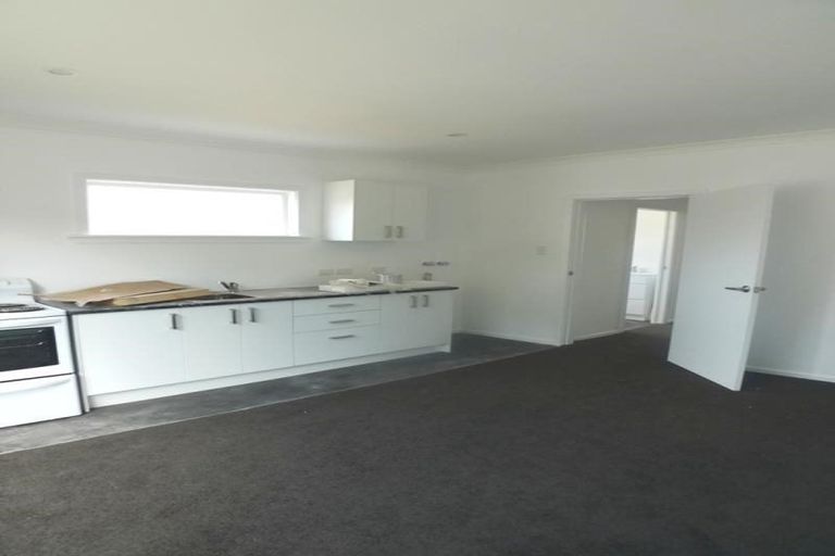 Photo of property in 1/190 The Parade, Island Bay, Wellington, 6023