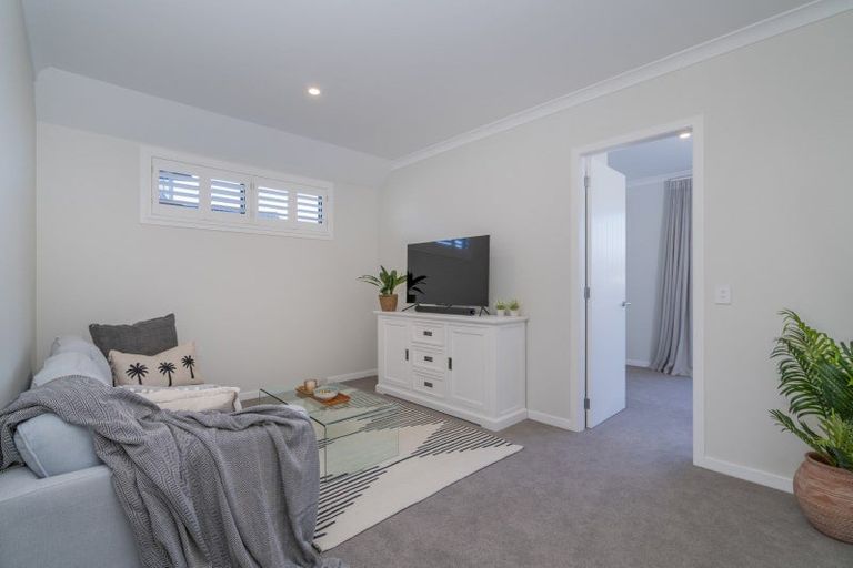 Photo of property in 28 Ngaroma Crescent, Whitianga, 3510