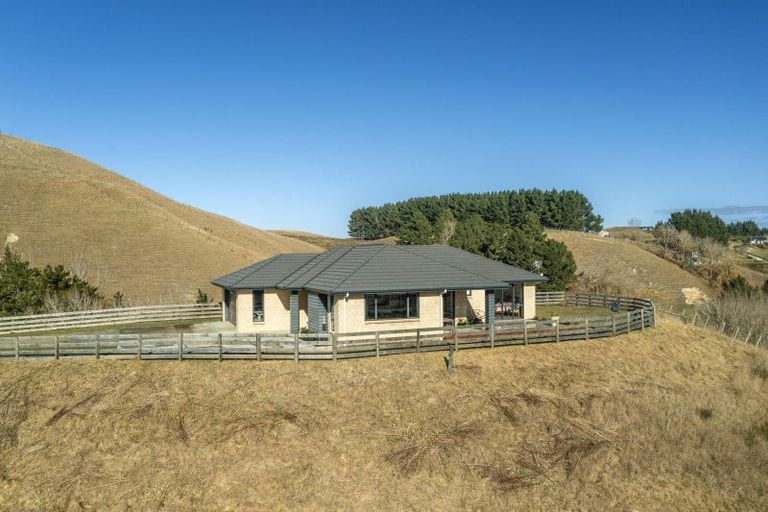 Photo of property in 74 Mangatarata Road, Waipukurau, 4285