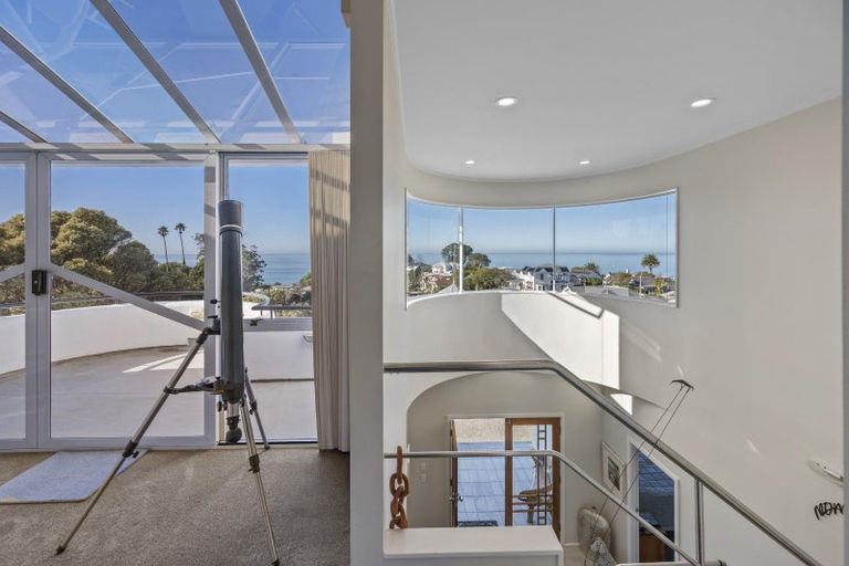 Photo of property in 13 Lighthouse Road, Bluff Hill, Napier, 4110