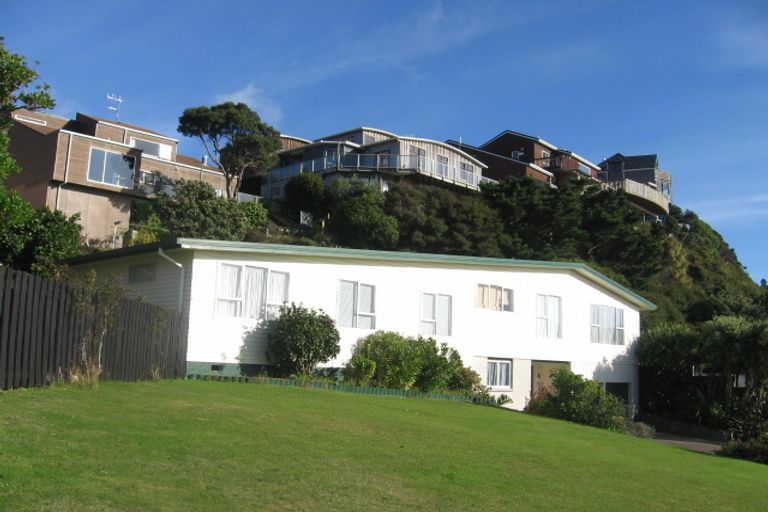 Photo of property in 36 Spinnaker Drive, Whitby, Porirua, 5024
