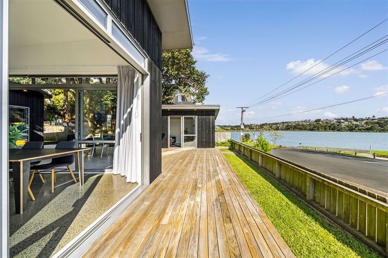 Photo of property in 12b Chapman Road, Te Atatu Peninsula, Auckland, 0610
