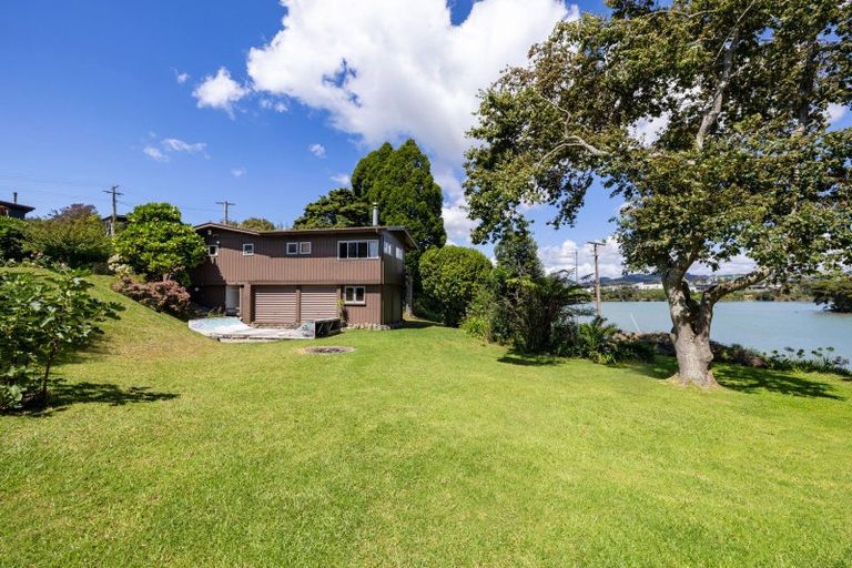 Photo of property in 25 Smith Street, Raglan, 3225