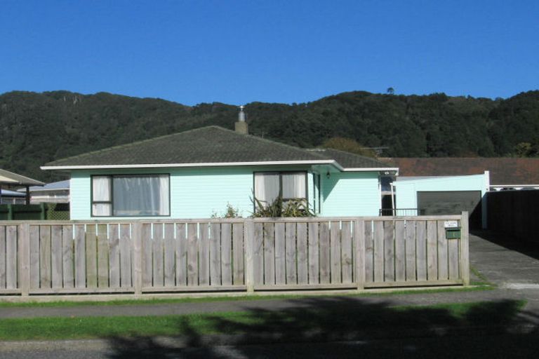 Photo of property in 1 Kawatiri Grove, Wainuiomata, Lower Hutt, 5014