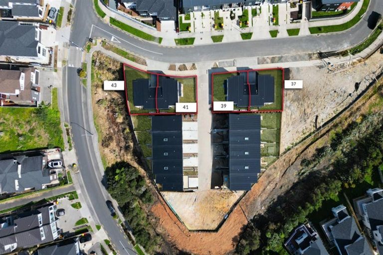 Photo of property in 37 Paina Crescent, Massey, Auckland, 0614