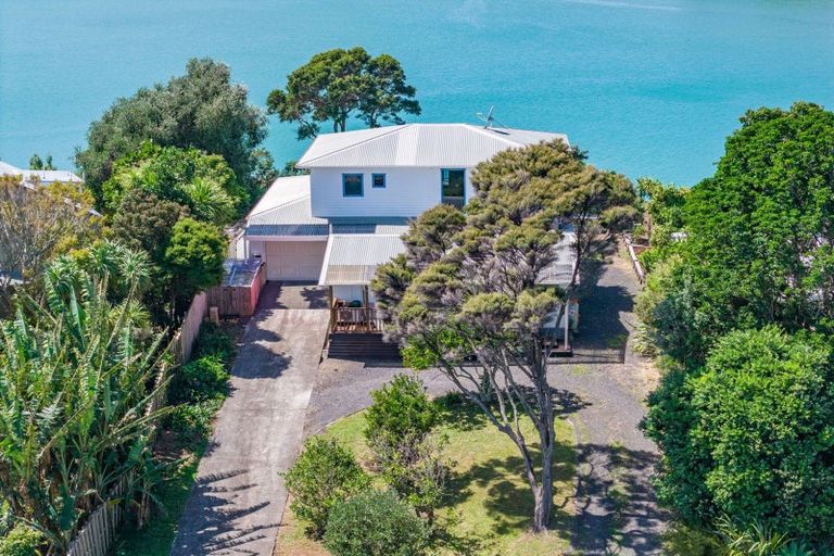 Photo of property in 6 Mara Kai Lane, Raglan, 3225